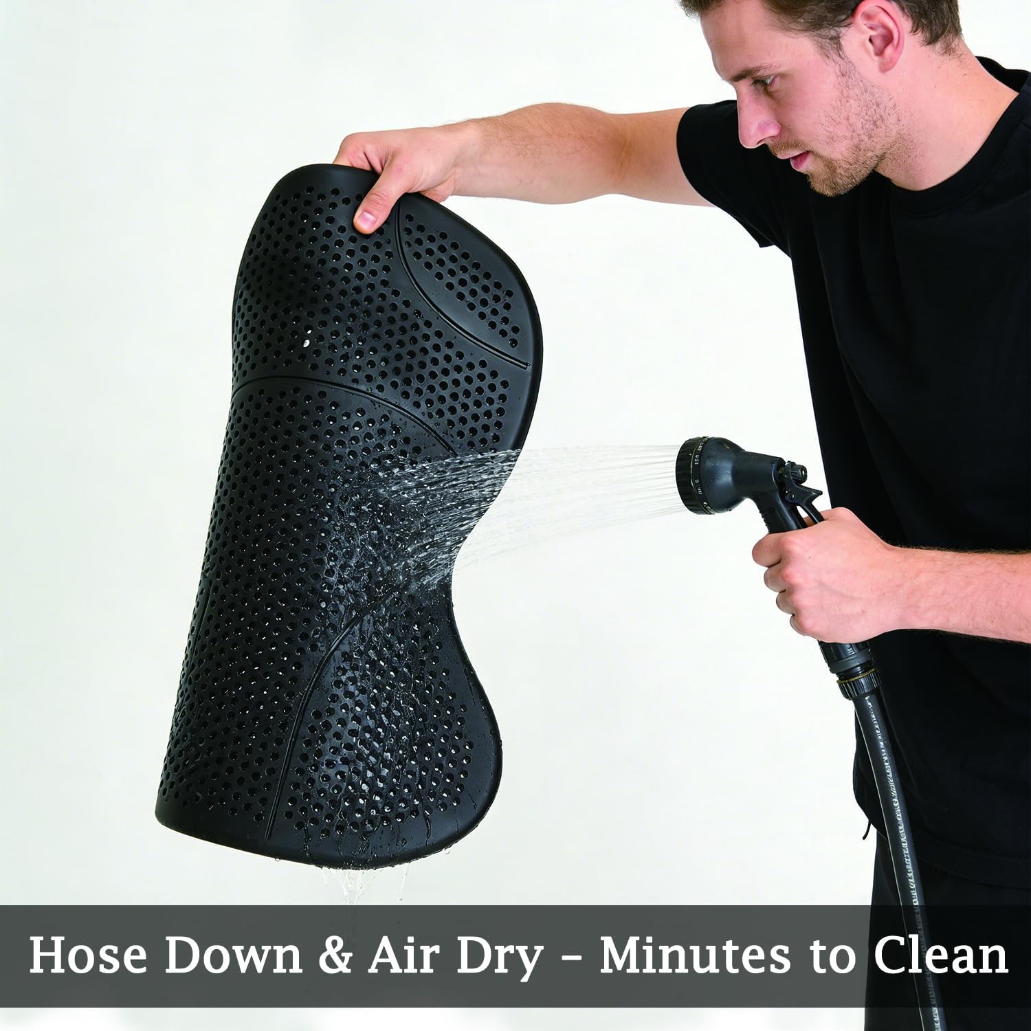Washable silicone gel saddle pad for easy horse tack maintenance